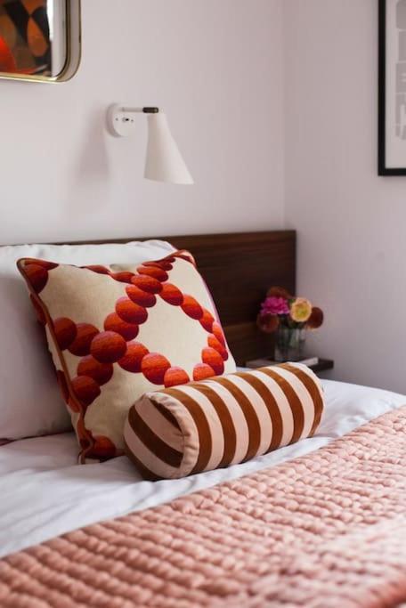 Large Townhouse Just 2 Minutes From The Sea/I360! Villa Brighton ภายนอก รูปภาพ